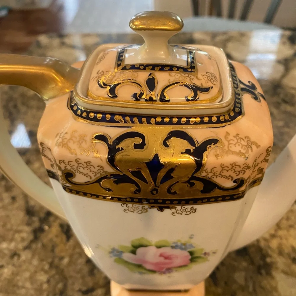 Japanese Antique China Gilded Chocolate/Teapot Floral 1921-1941